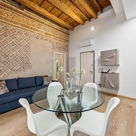 Casa Elena Al Balcone Di Giulietta - Charme And Style * Verona